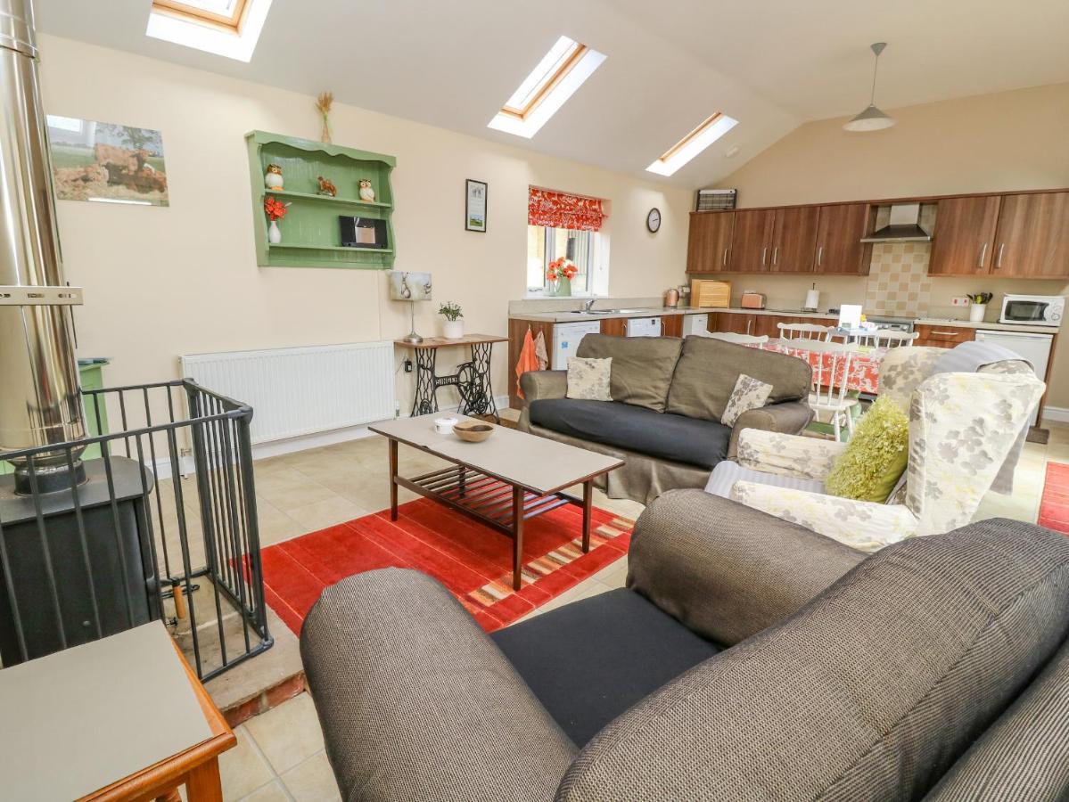 1 Pines Farm Cottages Ulleskelf Экстерьер фото